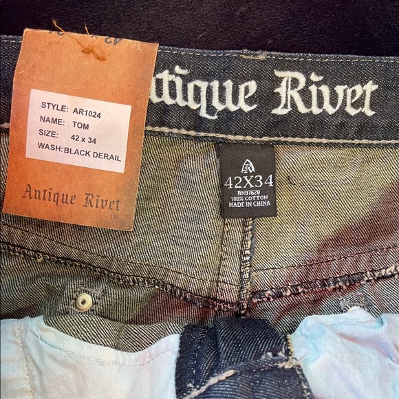 Antique Rivet Jeans - Picture 4 of 4